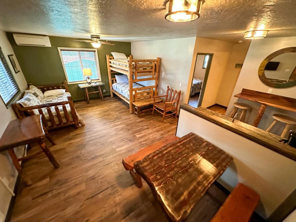Lone Fir Resort Cougar Esterno foto
