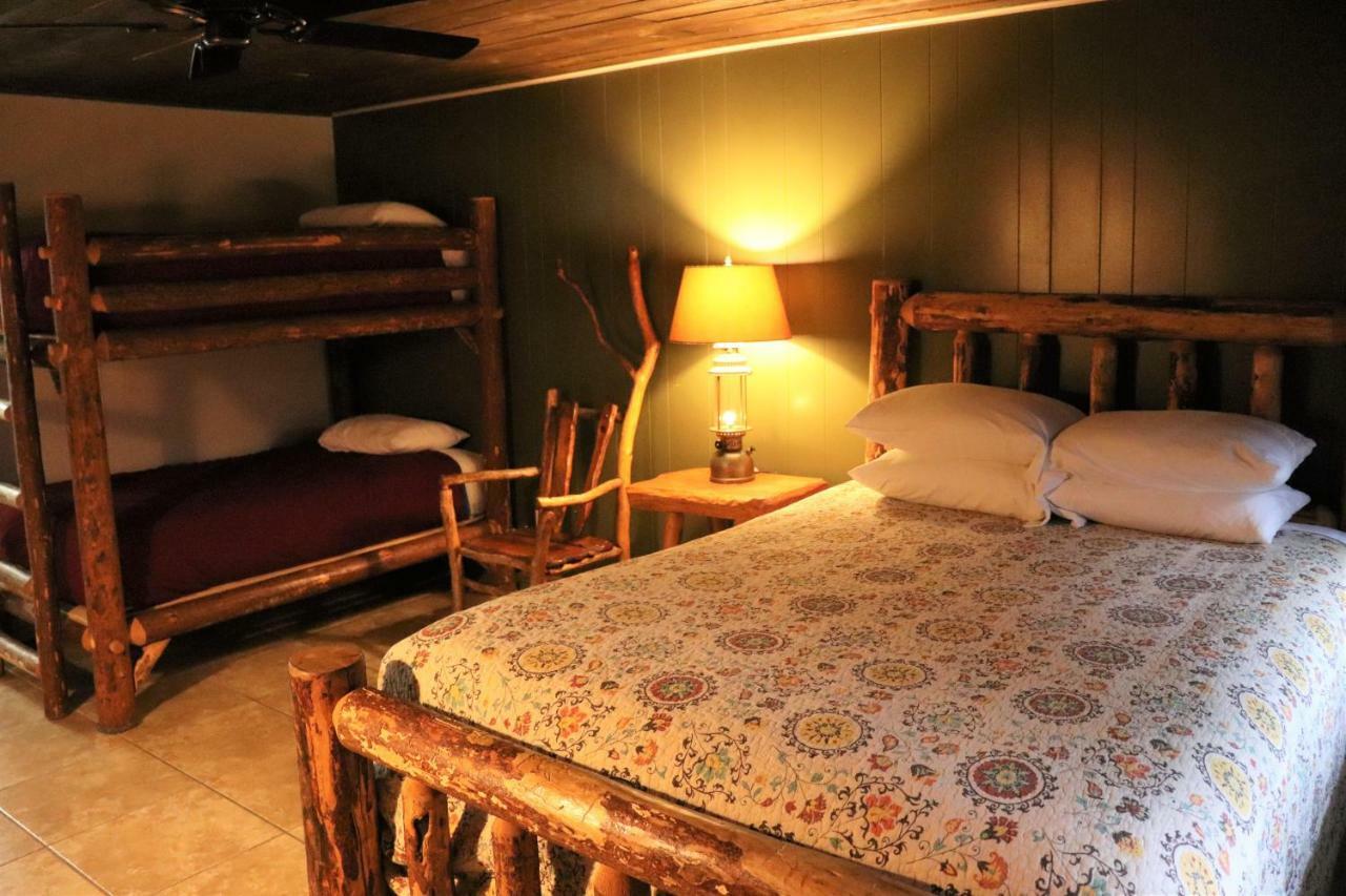 Lone Fir Resort Cougar Esterno foto