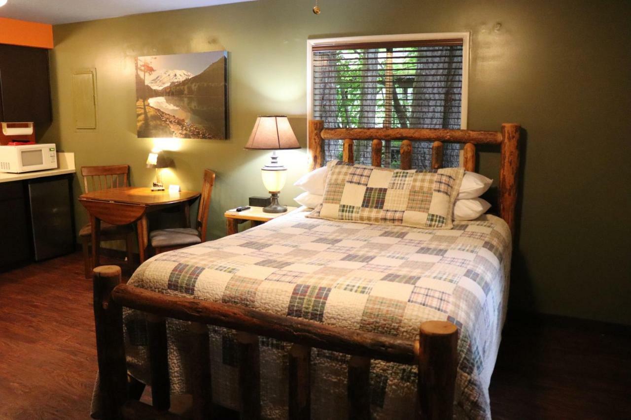 Lone Fir Resort Cougar Esterno foto