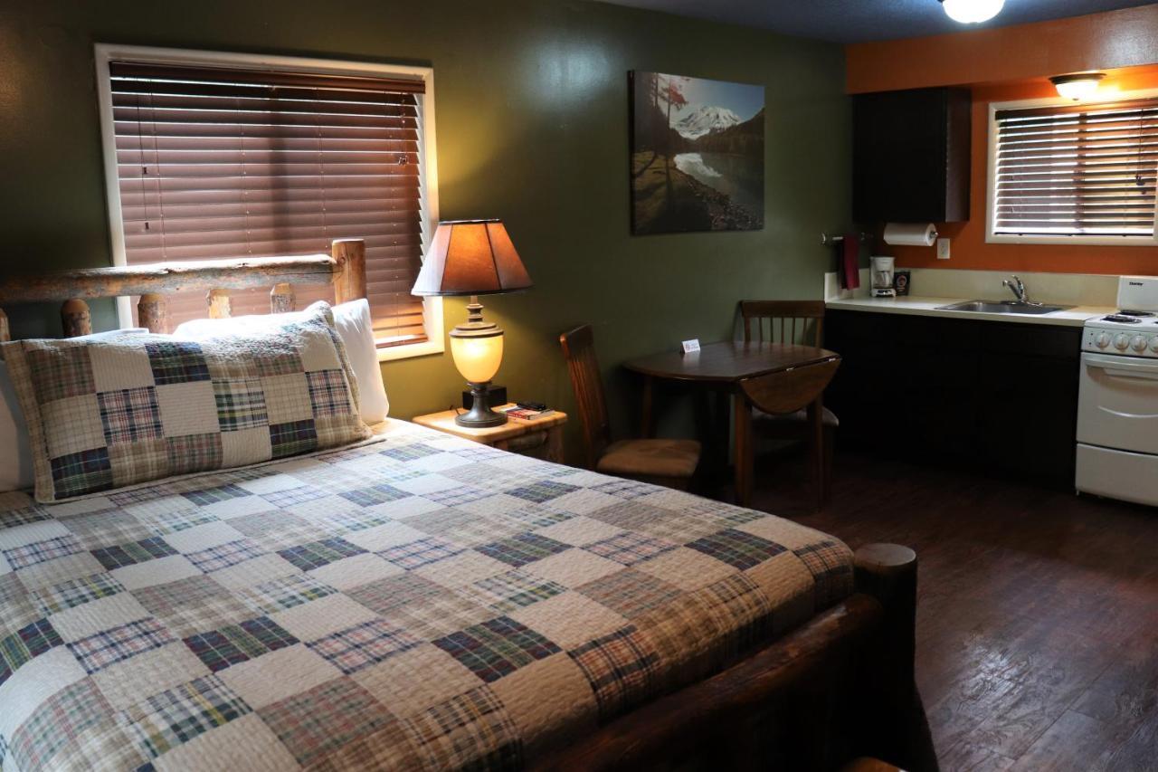 Lone Fir Resort Cougar Esterno foto