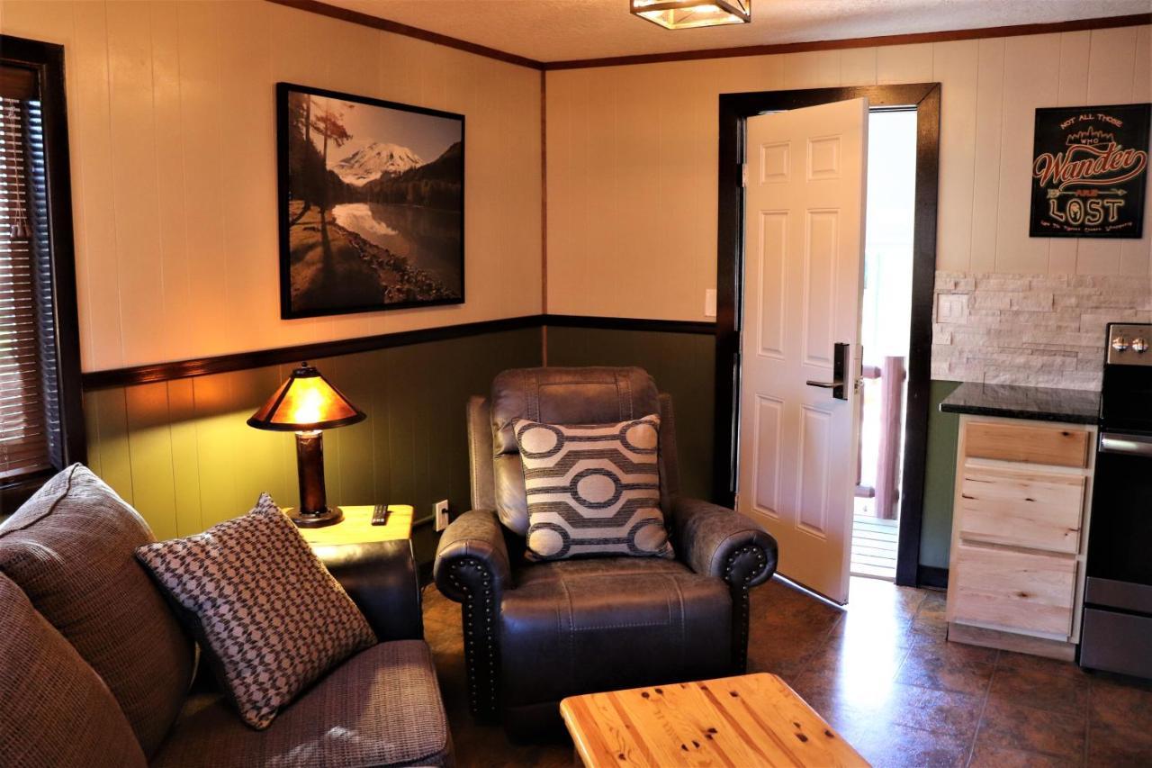 Lone Fir Resort Cougar Esterno foto